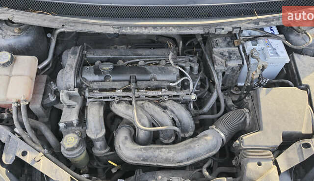 Форд Фокус 2008 у Києві на Automoto.ua Сірий Форд Фокус, об'ємом двигуна 1.6 л та пробігом 255 тис. км за 4900 $, фото 31 на Automoto.ua