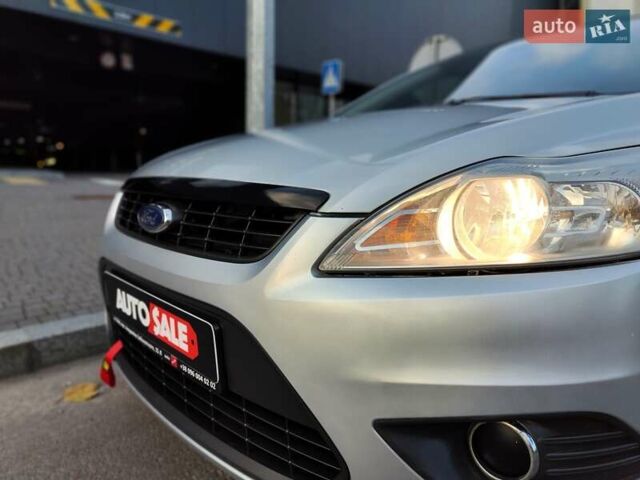 Форд Фокус 2008 в Киеве на Automoto.ua Серый Форд Фокус, объемом двигателя 1.6 л и пробегом 188 тыс. км за 5490 $, фото 1 на Automoto.ua