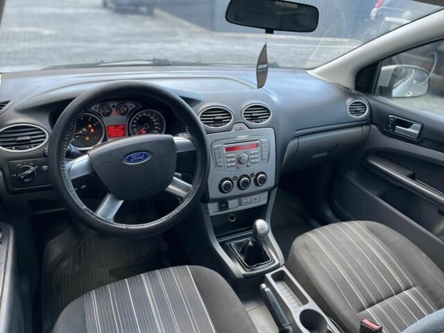 Сірий Форд Фокус, об'ємом двигуна 0 л та пробігом 165 тис. км за 4400 $, фото 1 на Automoto.ua