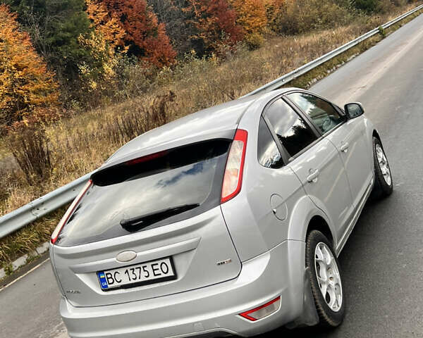 Сірий Форд Фокус, об'ємом двигуна 1.75 л та пробігом 300 тис. км за 4200 $, фото 6 на Automoto.ua