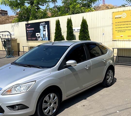 Серый Форд Фокус, объемом двигателя 1.8 л и пробегом 333 тыс. км за 5200 $, фото 4 на Automoto.ua