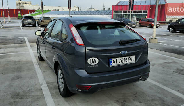 Форд Фокус 2008 у Києві на Automoto.ua Сірий Форд Фокус, об'ємом двигуна 1.6 л та пробігом 255 тис. км за 4900 $, фото 7 на Automoto.ua