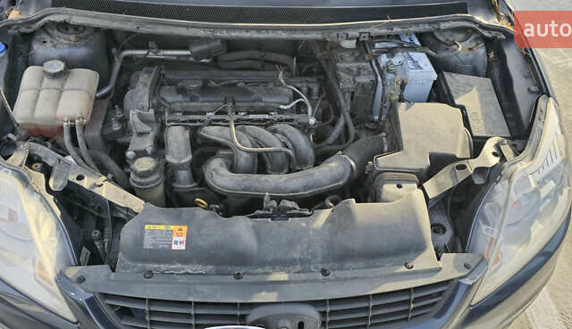 Форд Фокус 2008 у Києві на Automoto.ua Сірий Форд Фокус, об'ємом двигуна 1.6 л та пробігом 255 тис. км за 4900 $, фото 30 на Automoto.ua