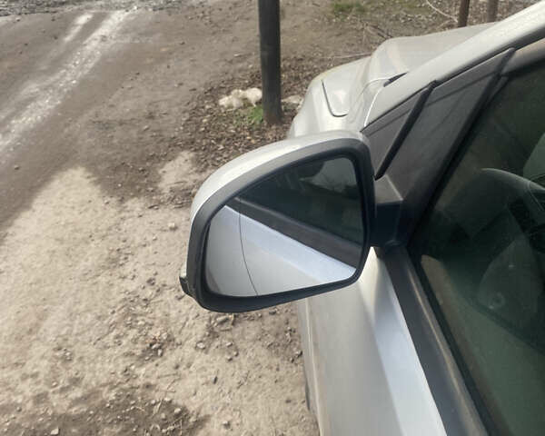 Серый Форд Фокус, объемом двигателя 1.6 л и пробегом 260 тыс. км за 4200 $, фото 22 на Automoto.ua