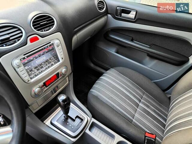 Форд Фокус 2008 в Киеве на Automoto.ua Серый Форд Фокус, объемом двигателя 1.6 л и пробегом 188 тыс. км за 5490 $, фото 38 на Automoto.ua