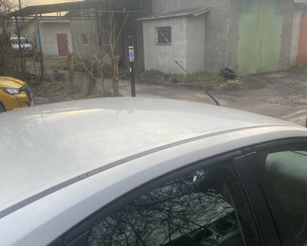 Серый Форд Фокус, объемом двигателя 1.6 л и пробегом 260 тыс. км за 4200 $, фото 9 на Automoto.ua