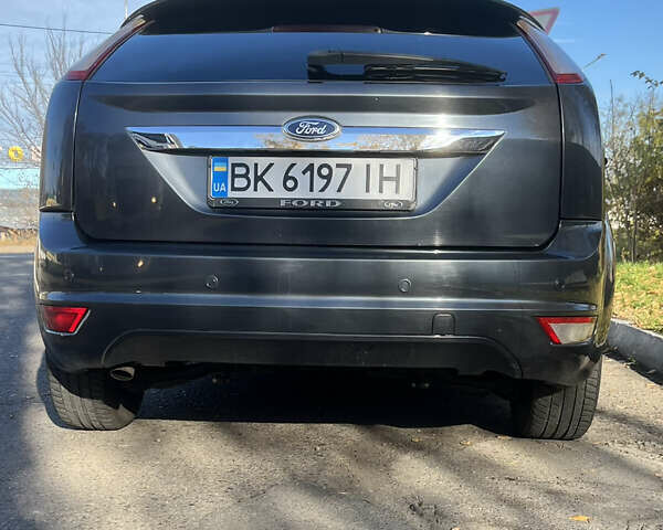 Сірий Форд Фокус, об'ємом двигуна 1.8 л та пробігом 236 тис. км за 4800 $, фото 10 на Automoto.ua