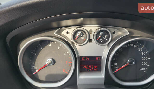 Форд Фокус 2008 у Києві на Automoto.ua Сірий Форд Фокус, об'ємом двигуна 1.6 л та пробігом 255 тис. км за 4900 $, фото 27 на Automoto.ua