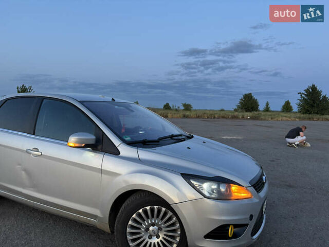 Форд Фокус 2008 в Староконстантинов на Automoto.ua Серый Форд Фокус, объемом двигателя 1.6 л и пробегом 295 тыс. км за 5500 $, фото 4 на Automoto.ua