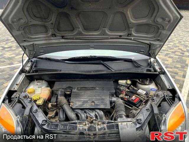 Сірий Форд Фокус, об'ємом двигуна 1.4 л та пробігом 133 тис. км за 3700 $, фото 12 на Automoto.ua