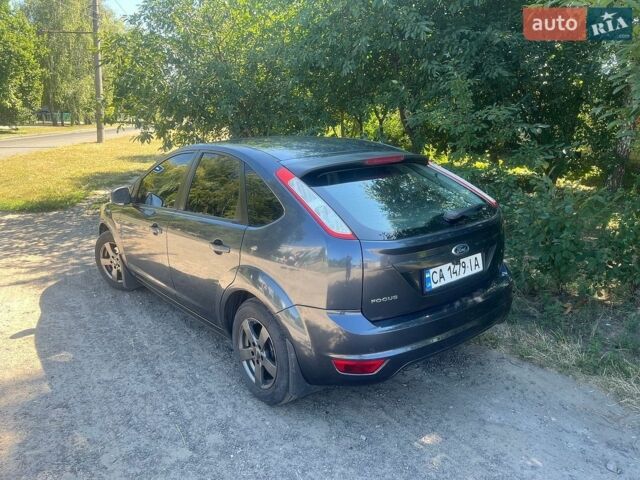 Сірий Форд Фокус, об'ємом двигуна 1.6 л та пробігом 213 тис. км за 5300 $, фото 18 на Automoto.ua