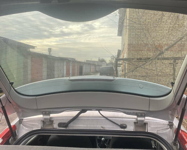 Серый Форд Фокус, объемом двигателя 1.6 л и пробегом 260 тыс. км за 4200 $, фото 43 на Automoto.ua