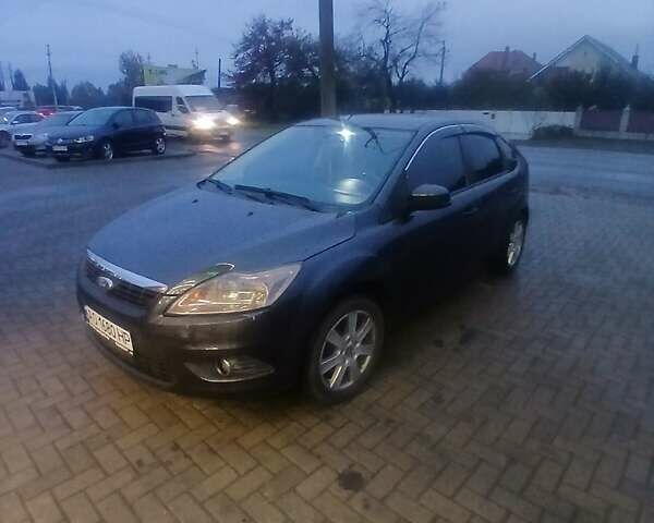 Серый Форд Фокус, объемом двигателя 1.6 л и пробегом 297 тыс. км за 4800 $, фото 3 на Automoto.ua
