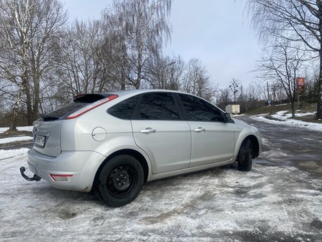 Сірий Форд Фокус, об'ємом двигуна 1.6 л та пробігом 225 тис. км за 4350 $, фото 6 на Automoto.ua