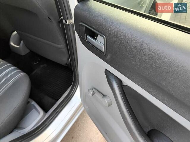 Форд Фокус 2008 в Киеве на Automoto.ua Серый Форд Фокус, объемом двигателя 1.6 л и пробегом 188 тыс. км за 5490 $, фото 57 на Automoto.ua