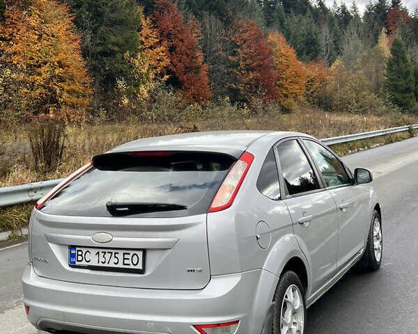 Сірий Форд Фокус, об'ємом двигуна 1.75 л та пробігом 300 тис. км за 4200 $, фото 5 на Automoto.ua