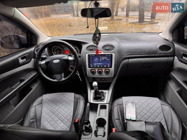 Серый Форд Фокус, объемом двигателя 1.6 л и пробегом 307 тыс. км за 4350 $, фото 17 на Automoto.ua