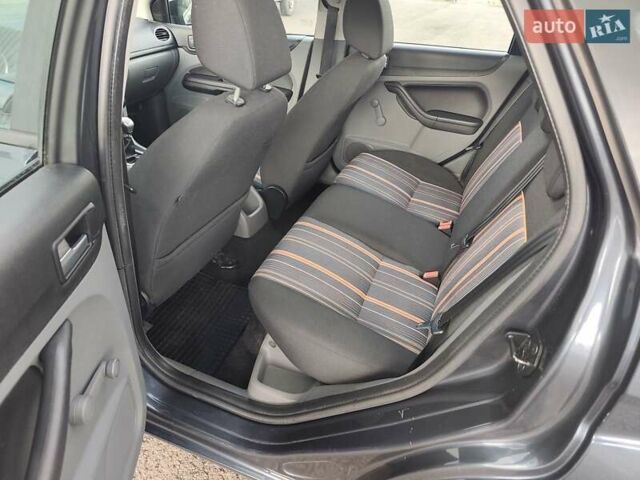 Форд Фокус 2009 у Ковель на Automoto.ua Сірий Форд Фокус, об'ємом двигуна 1.6 л та пробігом 227 тис. км за 4750 $, фото 17 на Automoto.ua