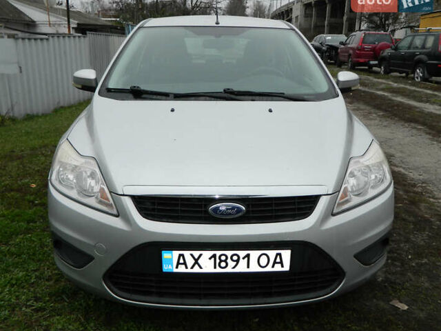 Серый Форд Фокус, объемом двигателя 1.6 л и пробегом 197 тыс. км за 6500 $, фото 1 на Automoto.ua