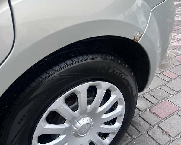 Форд Фокус 2009 у Хмельницькому на Automoto.ua Сірий Форд Фокус, об'ємом двигуна 1.6 л та пробігом 316 тис. км за 4600 $, фото 11 на Automoto.ua