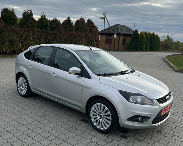 Форд Фокус 2009 у Стрые на Automoto.ua Сірий Форд Фокус, об'ємом двигуна 1.6 л та пробігом 221 тис. км за 5750 $, фото 21 на Automoto.ua