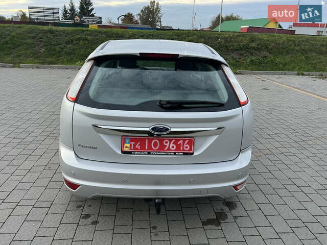 Форд Фокус 2009 у Стрые на Automoto.ua Сірий Форд Фокус, об'ємом двигуна 1.6 л та пробігом 221 тис. км за 5750 $, фото 20 на Automoto.ua