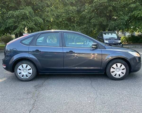 Сірий Форд Фокус, об'ємом двигуна 1.6 л та пробігом 151 тис. км за 5500 $, фото 5 на Automoto.ua