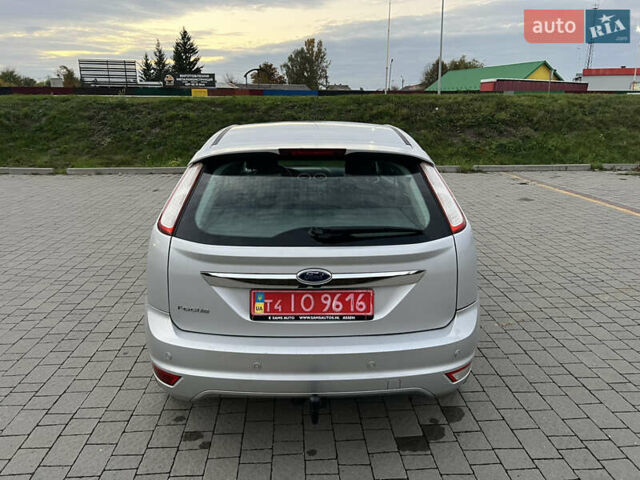 Форд Фокус 2009 у Стрые на Automoto.ua Сірий Форд Фокус, об'ємом двигуна 1.6 л та пробігом 221 тис. км за 5750 $, фото 46 на Automoto.ua