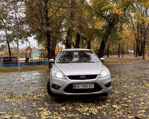 Серый Форд Фокус, объемом двигателя 1.6 л и пробегом 307 тыс. км за 4350 $, фото 9 на Automoto.ua