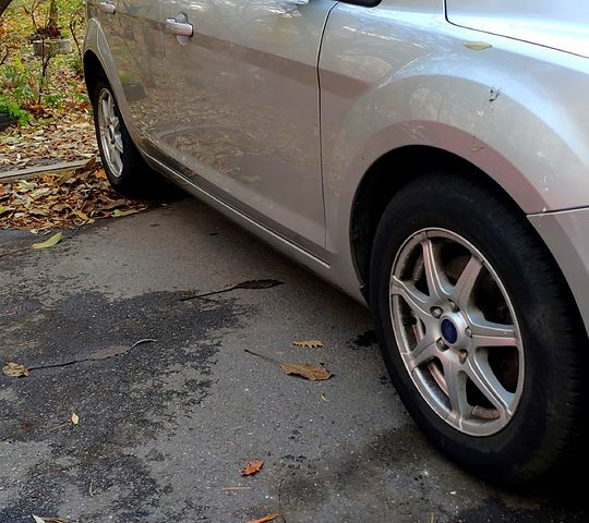 Форд Фокус 2009 в Харькове на Automoto.ua Серый Форд Фокус, объемом двигателя 1.6 л и пробегом 197 тыс. км за 6700 $, фото 2 на Automoto.ua