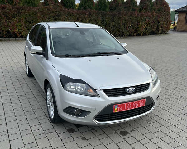 Форд Фокус 2009 у Стрые на Automoto.ua Сірий Форд Фокус, об'ємом двигуна 1.6 л та пробігом 221 тис. км за 5750 $, фото 23 на Automoto.ua