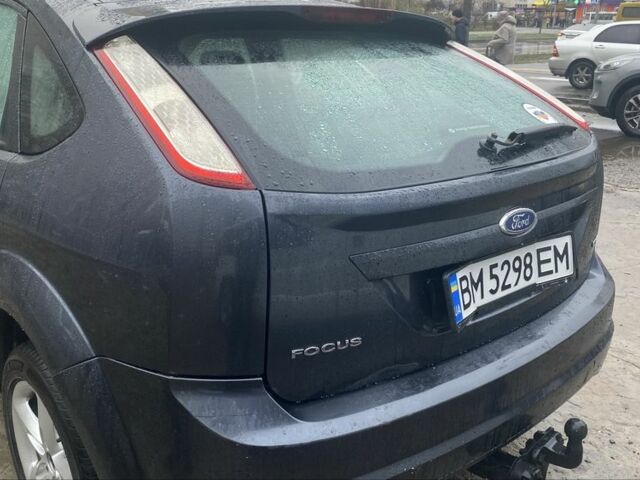Серый Форд Фокус, объемом двигателя 1.6 л и пробегом 333 тыс. км за 1161 $, фото 2 на Automoto.ua
