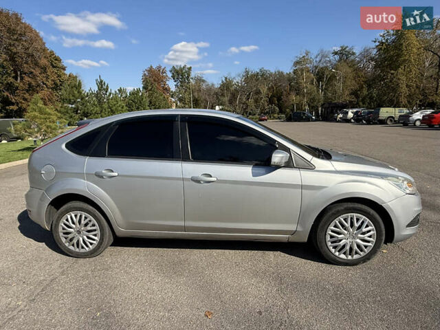 Сірий Форд Фокус, об'ємом двигуна 1.6 л та пробігом 305 тис. км за 5800 $, фото 9 на Automoto.ua