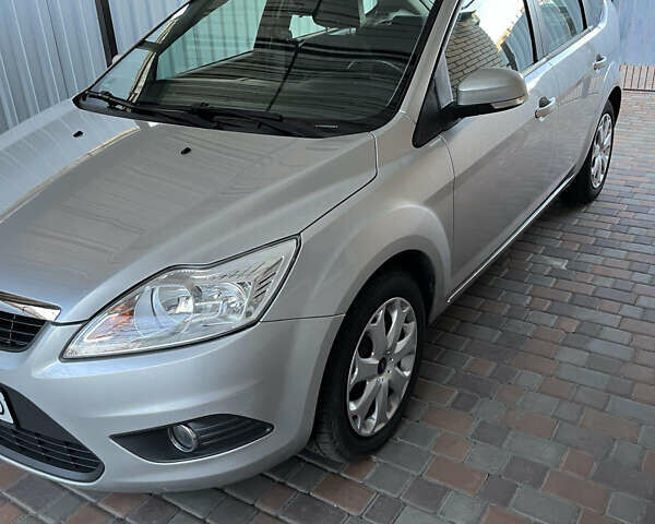 Серый Форд Фокус, объемом двигателя 1.6 л и пробегом 237 тыс. км за 6000 $, фото 18 на Automoto.ua