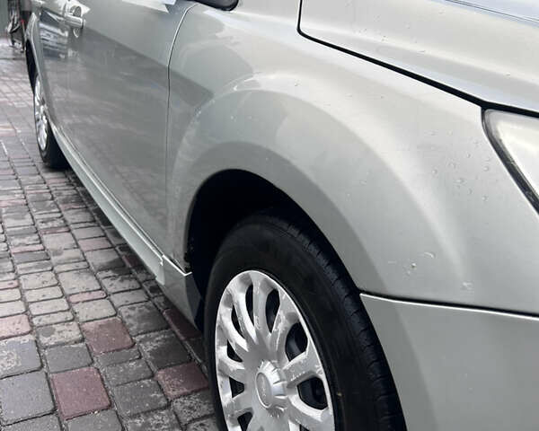 Форд Фокус 2009 у Хмельницькому на Automoto.ua Сірий Форд Фокус, об'ємом двигуна 1.6 л та пробігом 316 тис. км за 4600 $, фото 6 на Automoto.ua