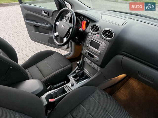 Форд Фокус 2009 у Стрые на Automoto.ua Сірий Форд Фокус, об'ємом двигуна 1.6 л та пробігом 221 тис. км за 5750 $, фото 36 на Automoto.ua