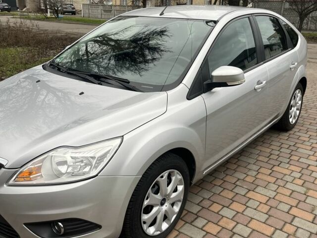 Серый Форд Фокус, объемом двигателя 1.6 л и пробегом 237 тыс. км за 6300 $, фото 1 на Automoto.ua