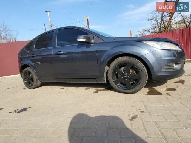 Серый Форд Фокус, объемом двигателя 2 л и пробегом 260 тыс. км за 4990 $, фото 5 на Automoto.ua