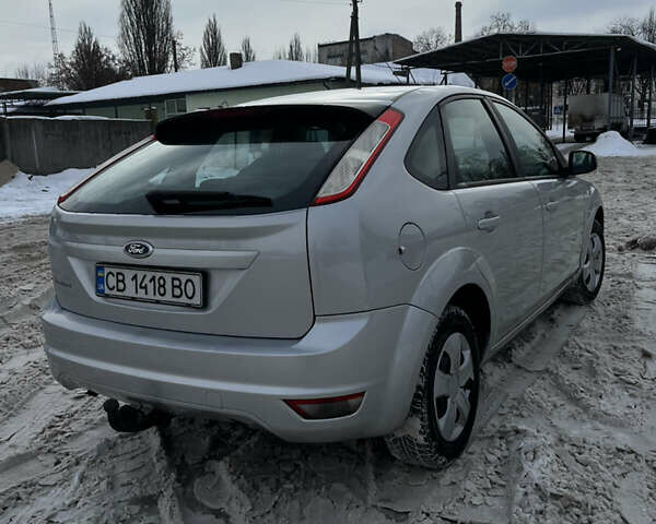 Сірий Форд Фокус, об'ємом двигуна 1.6 л та пробігом 296 тис. км за 4600 $, фото 3 на Automoto.ua