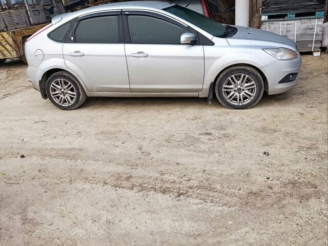 Сірий Форд Фокус, об'ємом двигуна 2 л та пробігом 206 тис. км за 6200 $, фото 2 на Automoto.ua