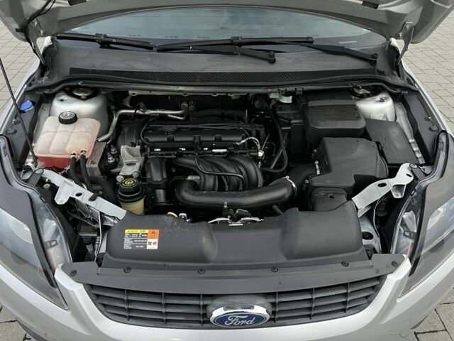 Сірий Форд Фокус, об'ємом двигуна 1.6 л та пробігом 221 тис. км за 5750 $, фото 16 на Automoto.ua