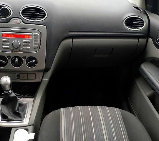 Форд Фокус 2009 в Харькове на Automoto.ua Серый Форд Фокус, объемом двигателя 1.6 л и пробегом 197 тыс. км за 6700 $, фото 7 на Automoto.ua