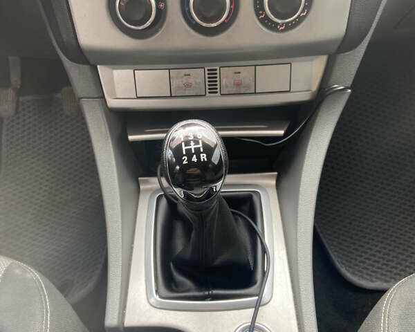 Серый Форд Фокус, объемом двигателя 1.6 л и пробегом 260 тыс. км за 5400 $, фото 13 на Automoto.ua