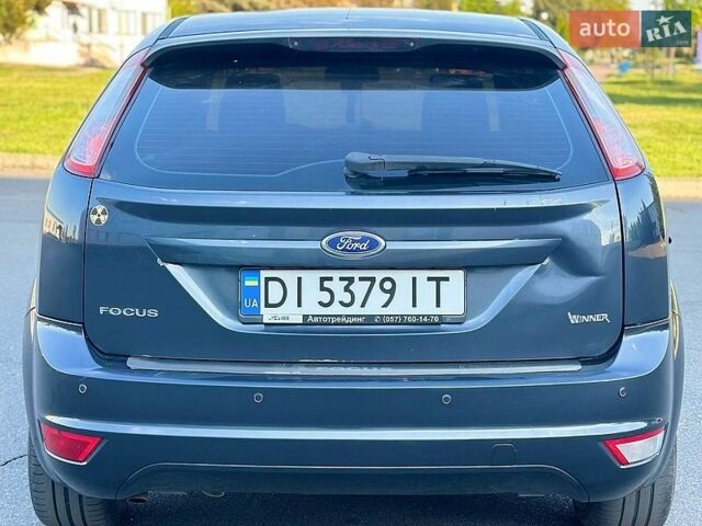 Серый Форд Фокус, объемом двигателя 2 л и пробегом 361 тыс. км за 5300 $, фото 3 на Automoto.ua