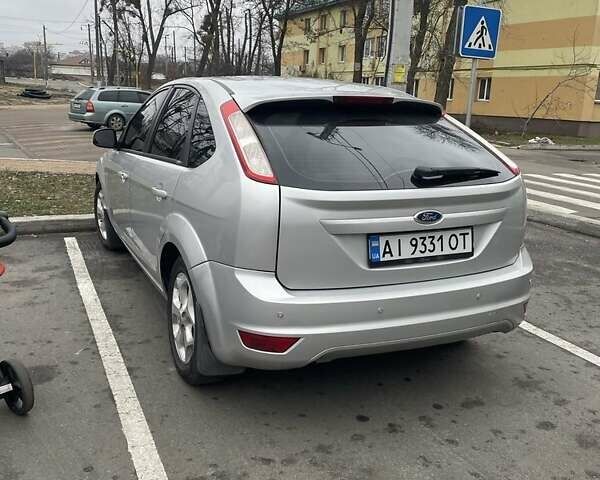 Серый Форд Фокус, объемом двигателя 1.6 л и пробегом 168 тыс. км за 6500 $, фото 1 на Automoto.ua