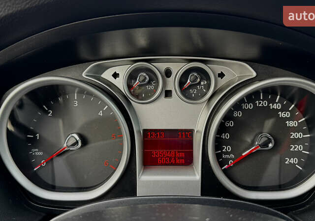 Серый Форд Фокус, объемом двигателя 1.8 л и пробегом 336 тыс. км за 5000 $, фото 12 на Automoto.ua