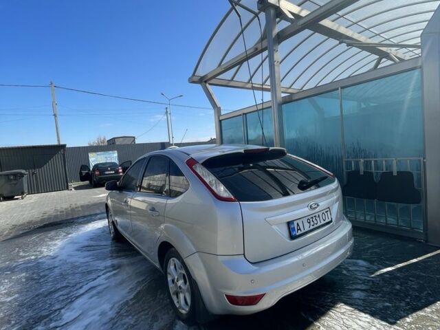 Серый Форд Фокус, объемом двигателя 1.6 л и пробегом 168 тыс. км за 6500 $, фото 4 на Automoto.ua