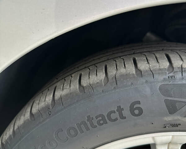 Серый Форд Фокус, объемом двигателя 1.6 л и пробегом 300 тыс. км за 6500 $, фото 22 на Automoto.ua