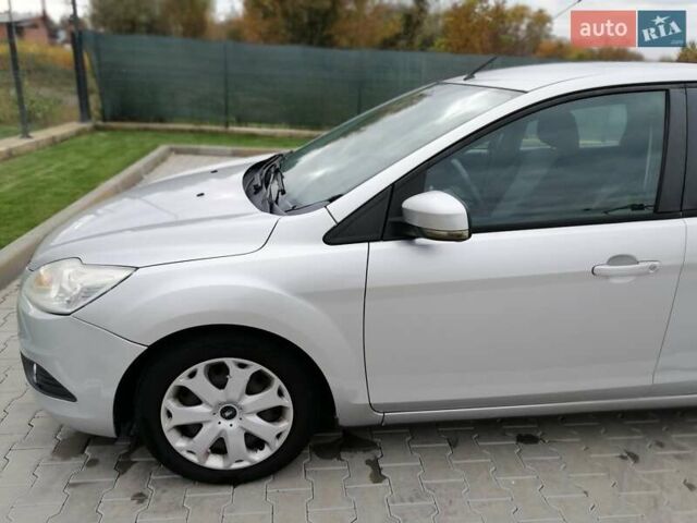 Сірий Форд Фокус, об'ємом двигуна 1.6 л та пробігом 161 тис. км за 5000 $, фото 2 на Automoto.ua