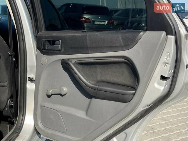 Серый Форд Фокус, объемом двигателя 1.6 л и пробегом 331 тыс. км за 5790 $, фото 19 на Automoto.ua